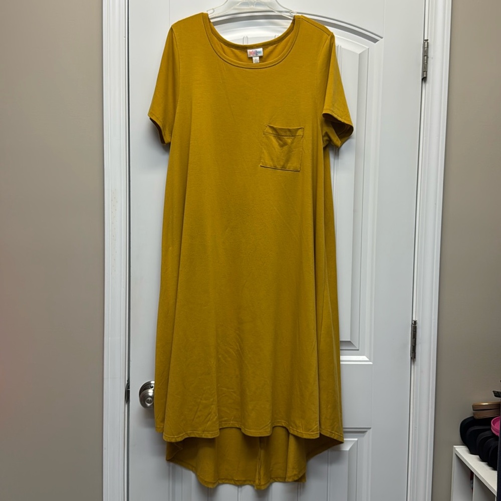LuLaRoe solid mustard Carly size L